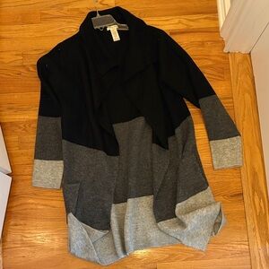 Max Studio Black and Gray Open Cardigan